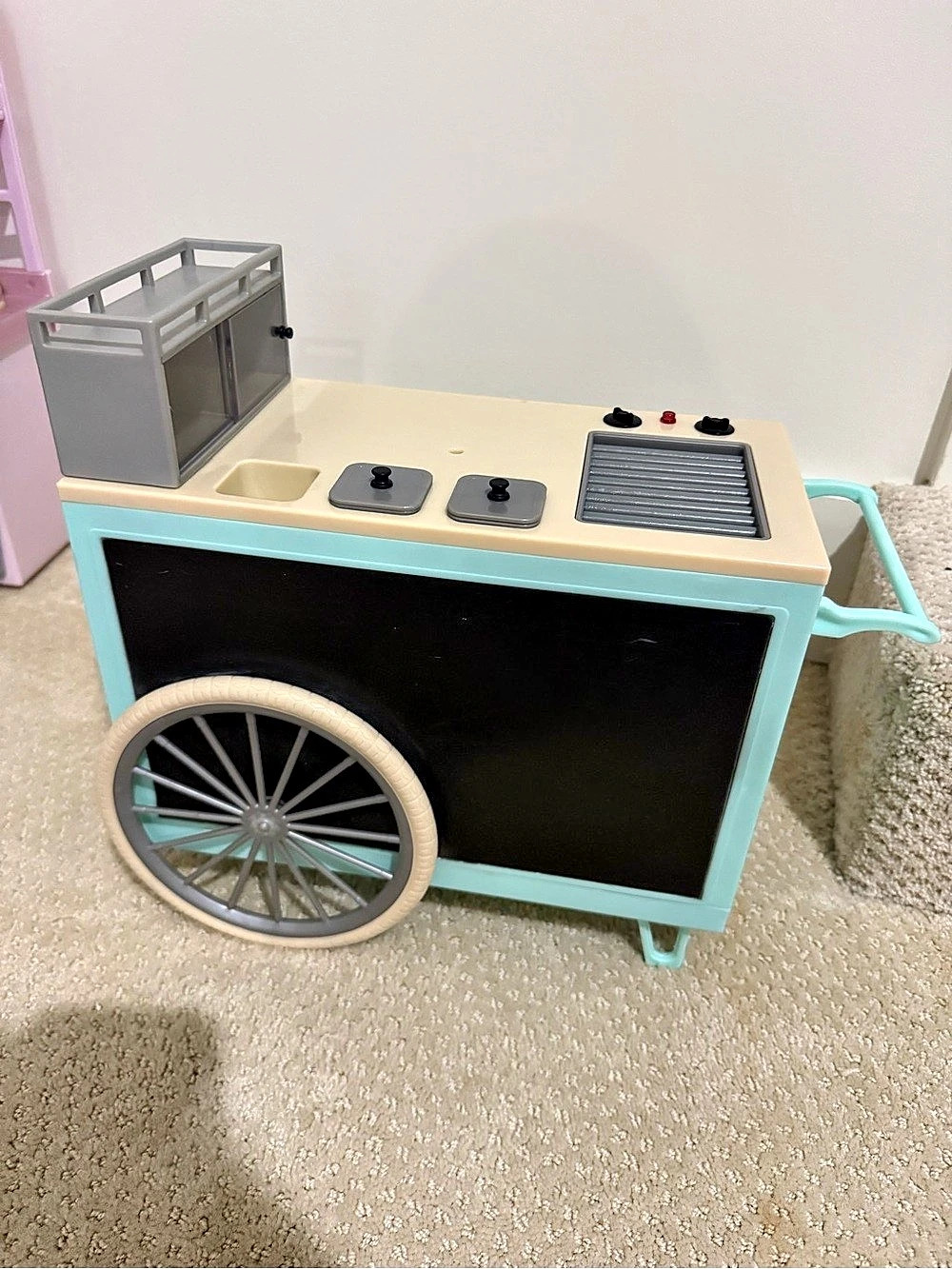 Our Generation Grill to Go Food Truck Toy in Green & Cream